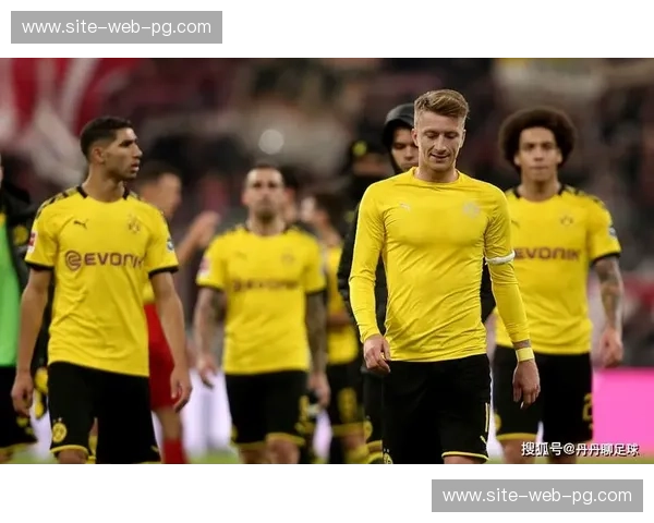 三中卫体系难阻快速反击 热刺防线暴露出身后空当 三中卫体系难阻快速反击 热刺防线暴露出身后空当